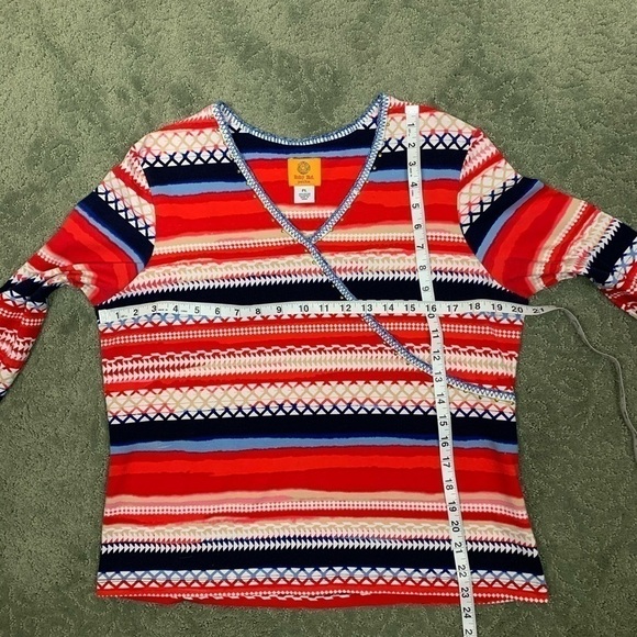 Ruby Road Petite L 3/4 Sleeve V Neck Tee Red/Blue - Picture 6 of 6